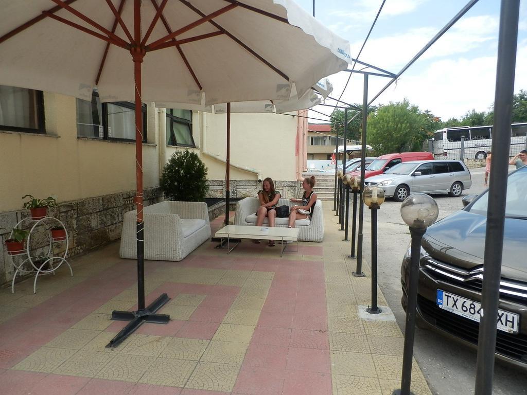 Olimpia Supersnab Hotel Balchik Exterior photo
